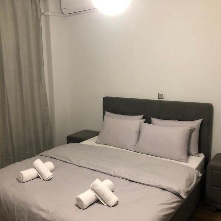 Egnatias 96 Open Apartment Tesalonika Bagian luar foto