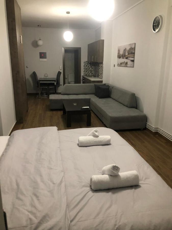 Egnatias 96 Open Apartment Tesalonika Bagian luar foto